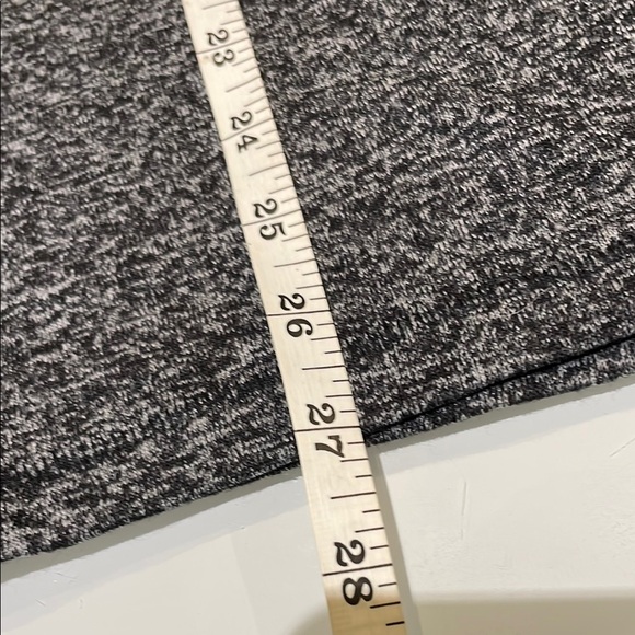 *NEW* EXPRESS Gray Men's T-Shirt - Picture 7 of 8